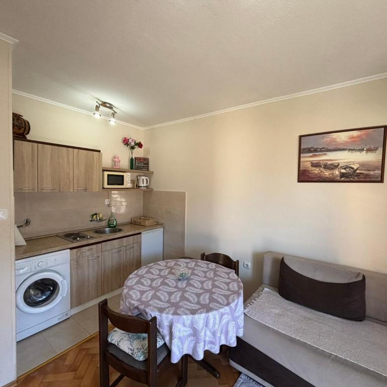 Apartments Samardzic - One-Bedroom Apartment with Balcony and Sea View - 7