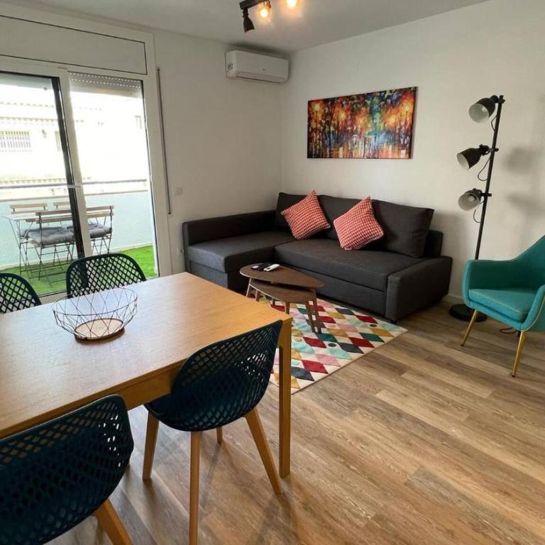 Precioso apartamento reformado en Roses AV-15 - Two-Bedroom Apartment - 8