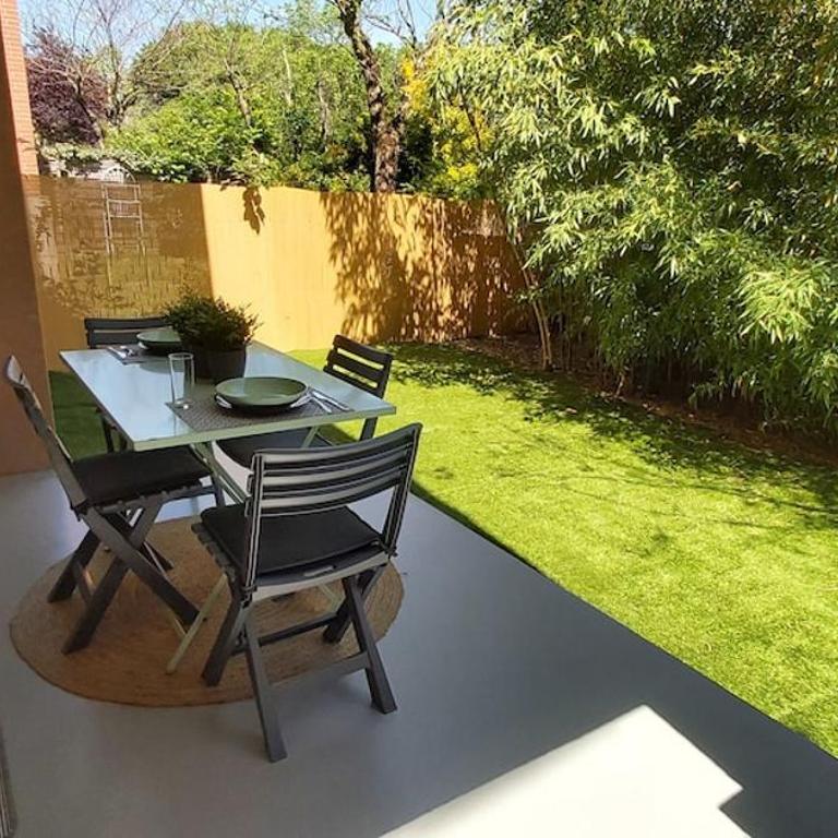 Les Capitouls - entrée autonome, clim neuve, jardin, parking privé - - Apartment - 24