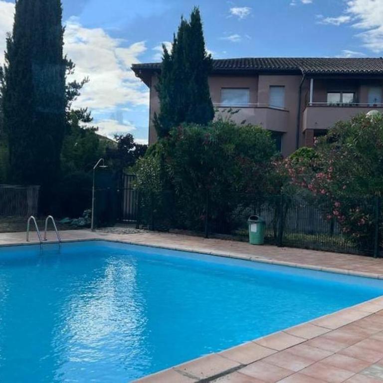 Les Capitouls - entrée autonome, clim neuve, jardin, parking privé - - Apartment - 39