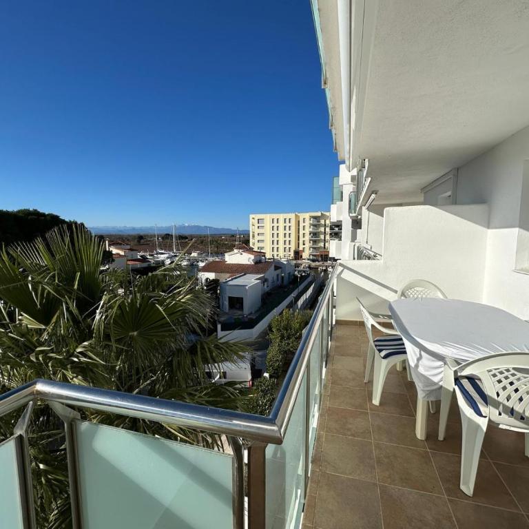Bonito piso con preciosas vistas AV-32 - Two-Bedroom Apartment - 2