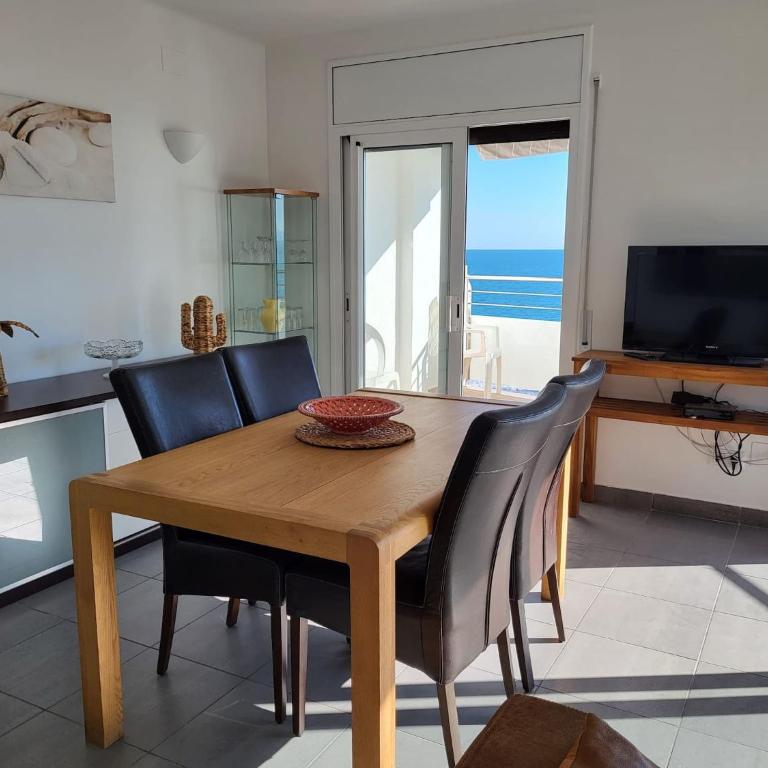Apartamento primera línea Roses con vistas al mar AV-09 - Apartamento de 3 dormitorios - 15