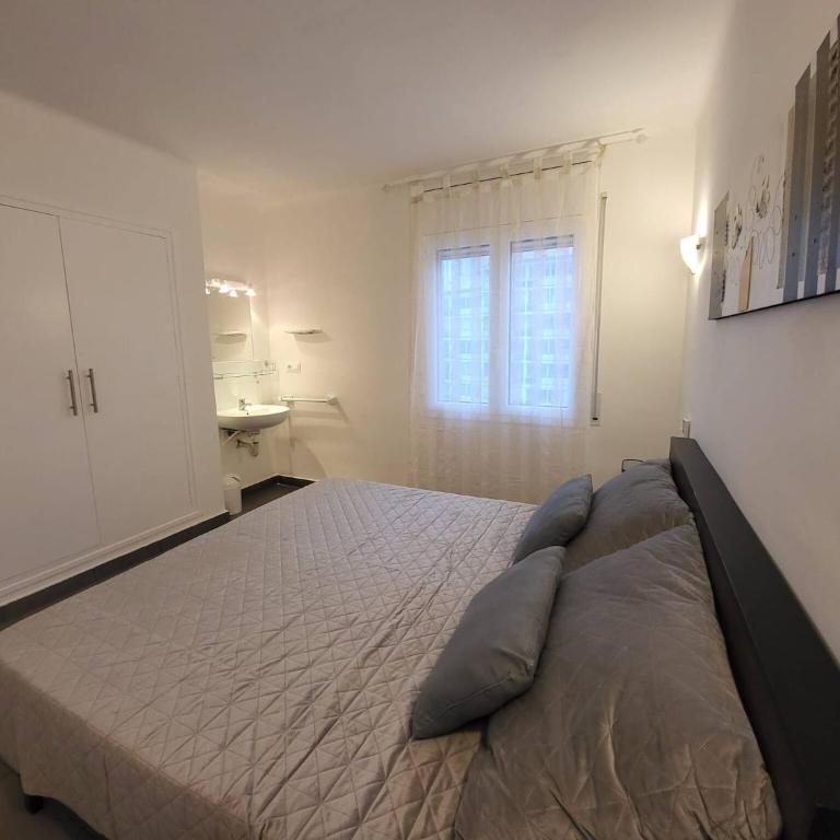 Apartamento primera línea Roses con vistas al mar AV-09 - Apartamento de 3 dormitorios - 19