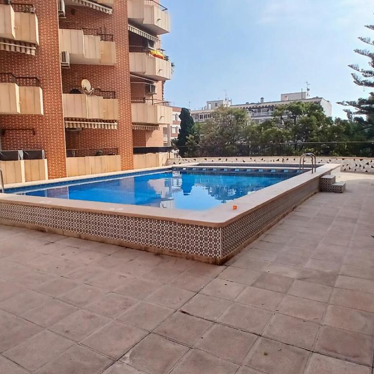 Galeon - Three-Bedroom Apartment - High Floor - 45