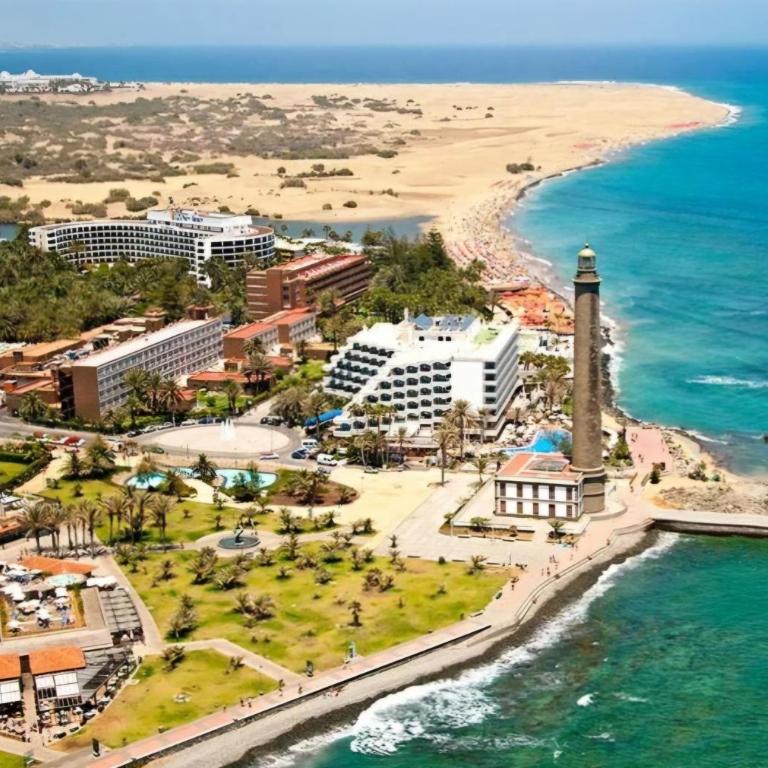 Barber Las Brisas - Two-Bedroom Apartment - 46