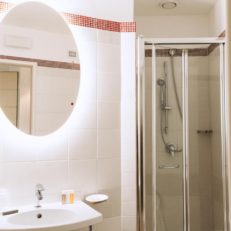 Relais Valle Dell'Idro - Rooftop & Sea View, Otranto - Camera Matrimoniale Budget - 5