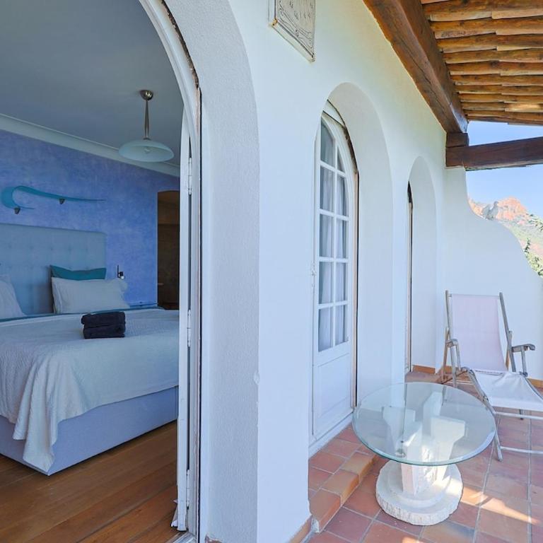Villa avec vue panoramique et piscine à Saint-Raphael - Villa Deluxe - 6