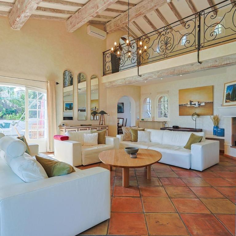 Villa avec vue panoramique et piscine à Saint-Raphael - Villa Deluxe - 16