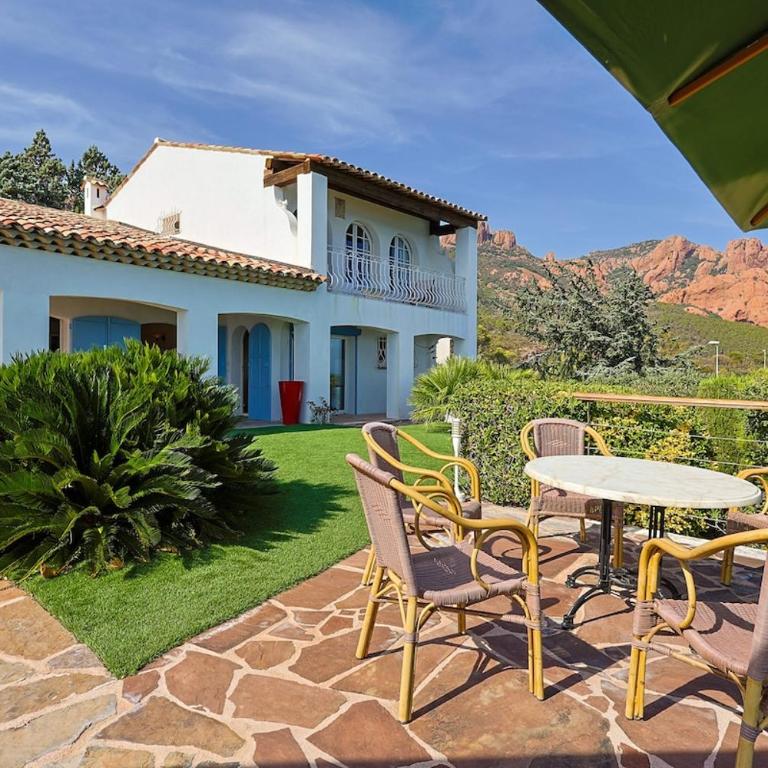 Villa avec vue panoramique et piscine à Saint-Raphael - Villa Deluxe - 20