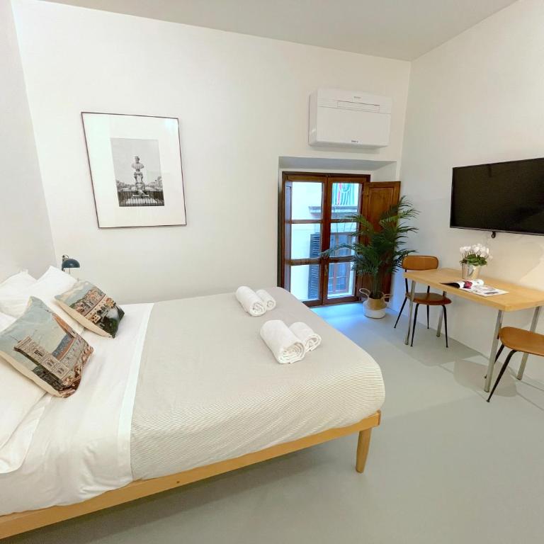 Duomo Central Suite - One-Bedroom Apartment - 26