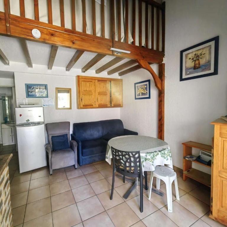 Villa Mitoyenne Climatisée, Piscine, Parking, 450m de la Plage - FR-1-607-17 - Maison de Vacances - 1