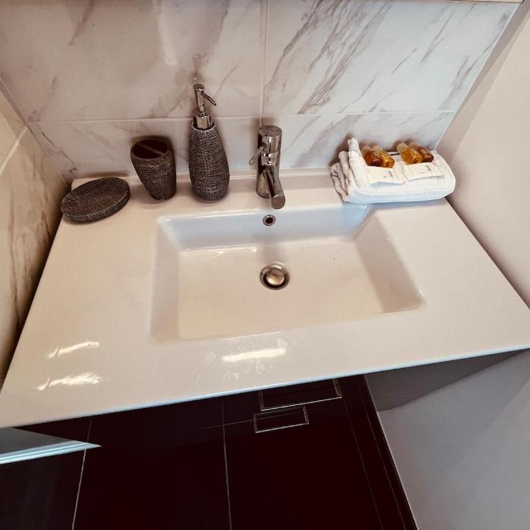 Le Perrault Élégance - Appartement 1 Chambre - 10