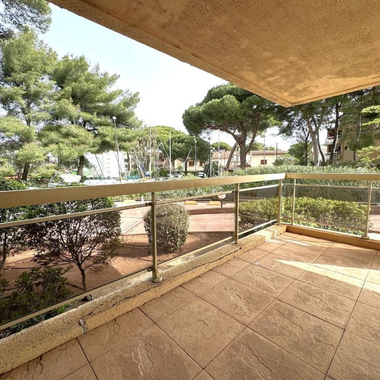 HYEDES Appartement climatisé pour 4 personnes sur le port de Hyères - Two-Bedroom Apartment - 2