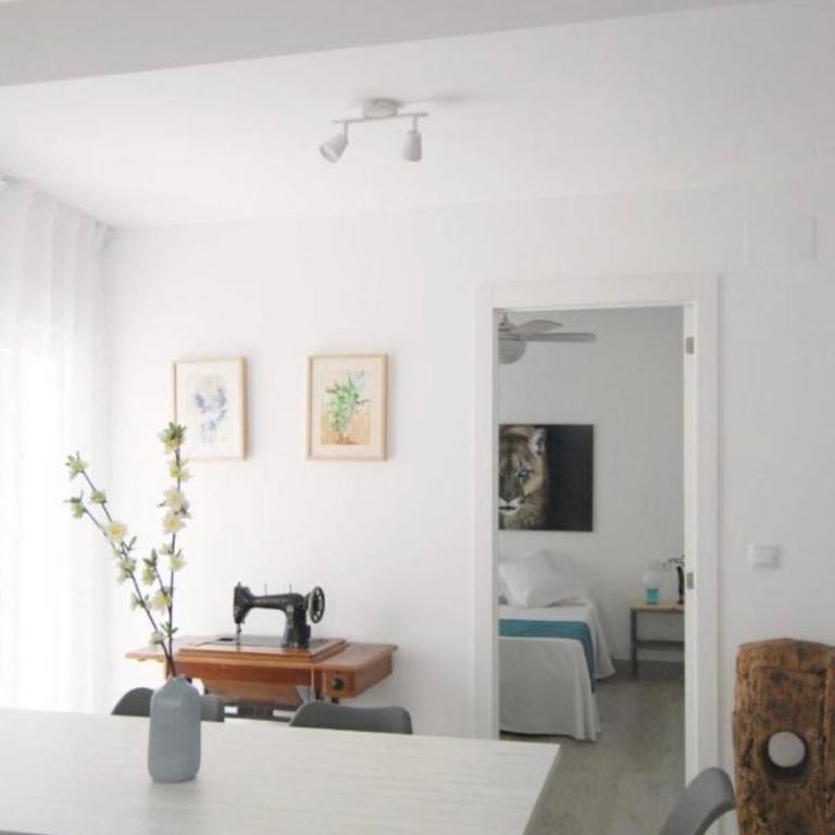 Olivia Apartments TRG - Apartamento de 2 dormitorios con balcón - 7
