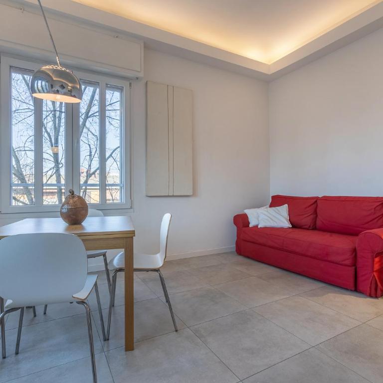 GuestHost - Central Charm - 200m from Bologna Station - Appartamento con 2 Camere da Letto - 1