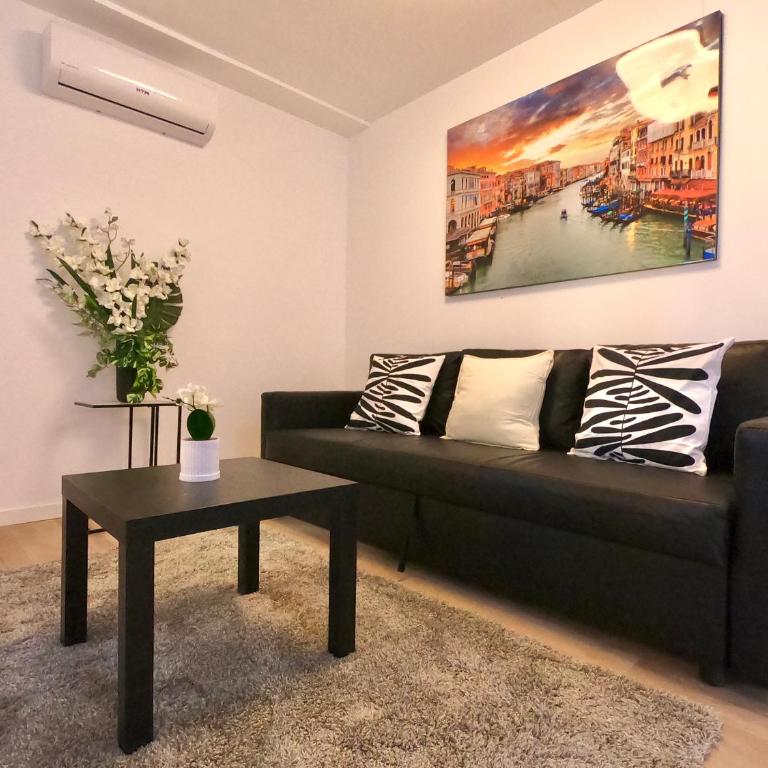 Oshun Valdecanillas - One-Bedroom Apartment - 17