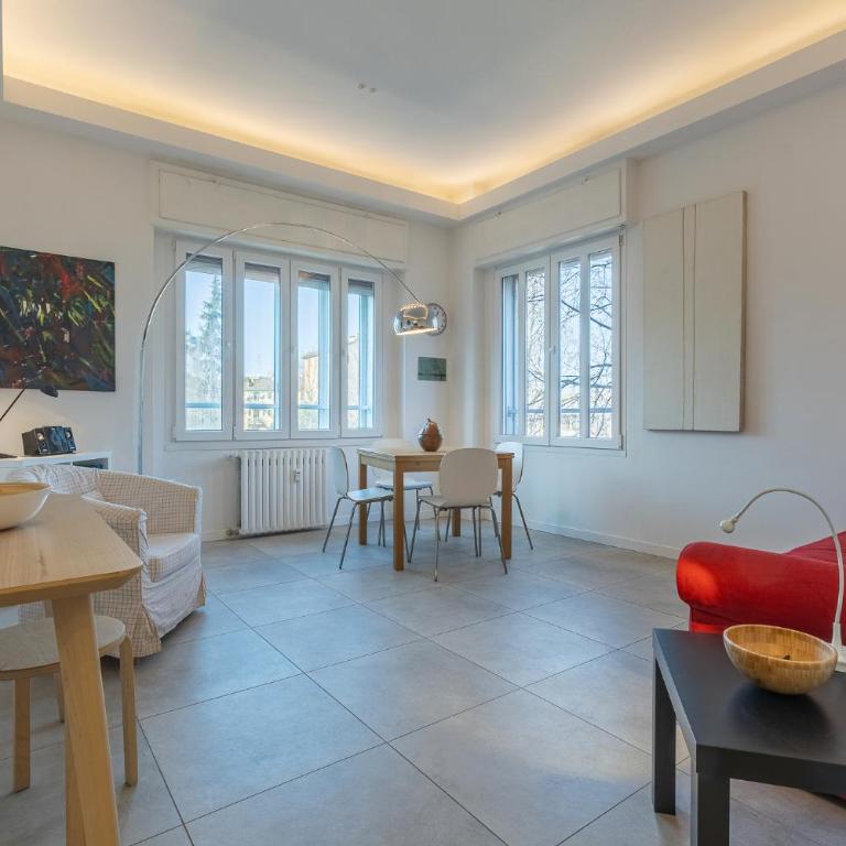 GuestHost - Central Charm - 200m from Bologna Station - Appartamento con 2 Camere da Letto - 5