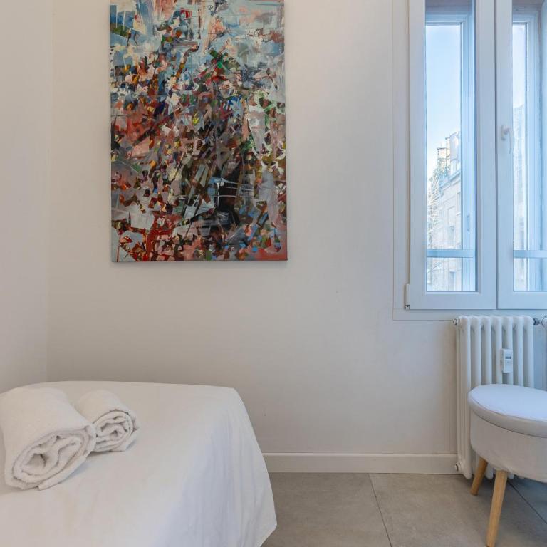 GuestHost - Central Charm - 200m from Bologna Station - Appartamento con 2 Camere da Letto - 15