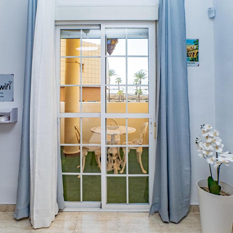 Un trocito de España - Three-Bedroom Apartment - 13