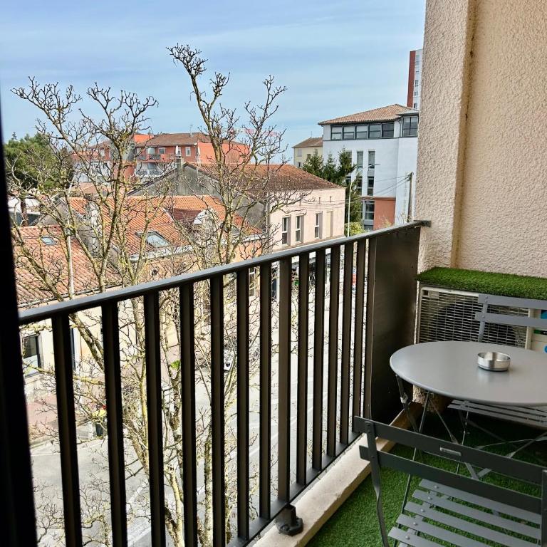 Le Point Virgule - Parking Privé - Clim - Appartement 2 Chambres - 21