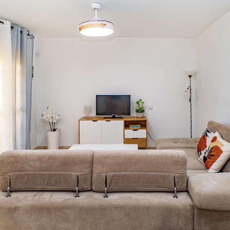 Un trocito de España - Three-Bedroom Apartment - 25