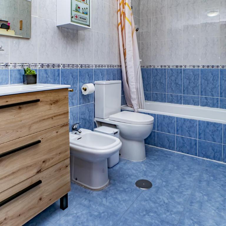 Un trocito de España - Three-Bedroom Apartment - 80