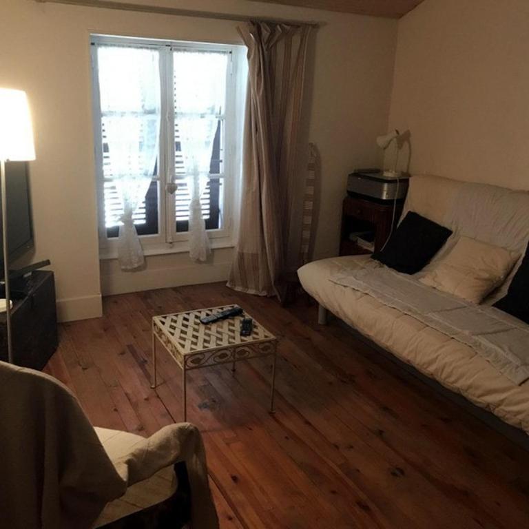 Chez Mamine, au coeur du village avec jardin - Maison 2 Chambres - 14