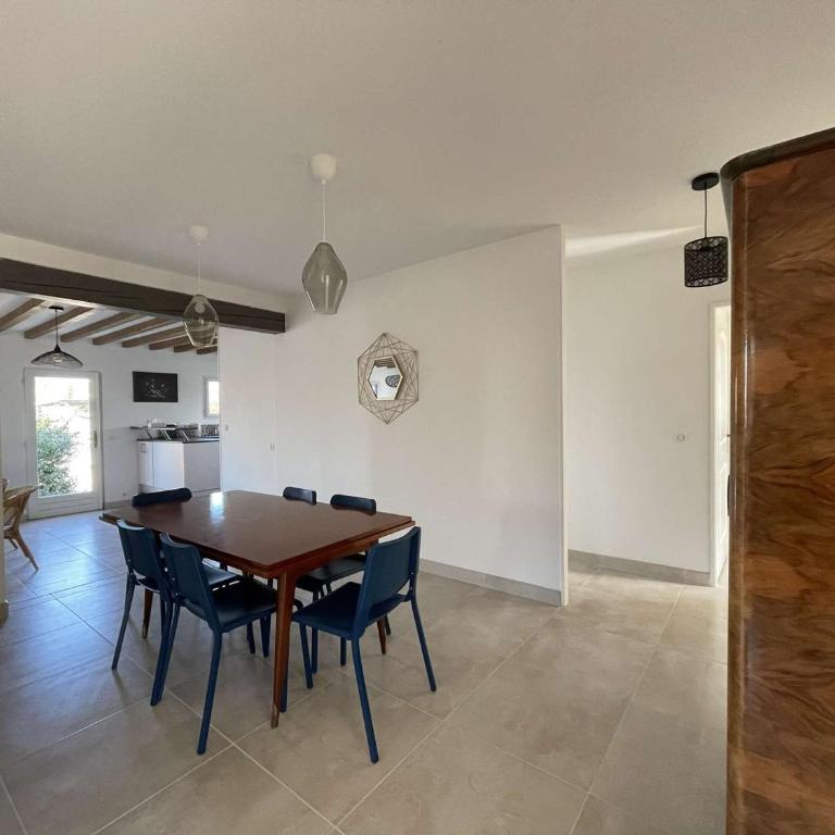Villa T5 avec Piscine Privée, Proche Rivière, Wifi - FR-1-382-218 - Maison de Vacances - 6