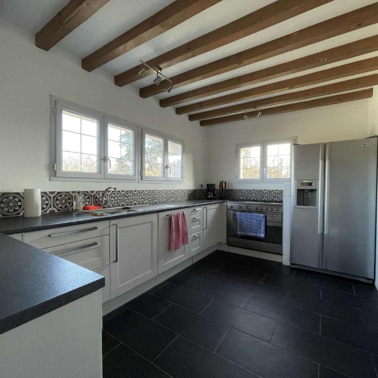 Villa T5 avec Piscine Privée, Proche Rivière, Wifi - FR-1-382-218 - Maison de Vacances - 10