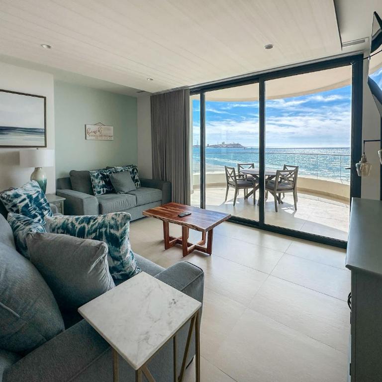 Paradise Found Luxe 2BR Condo in Iconic Location - Apartamento - 7
