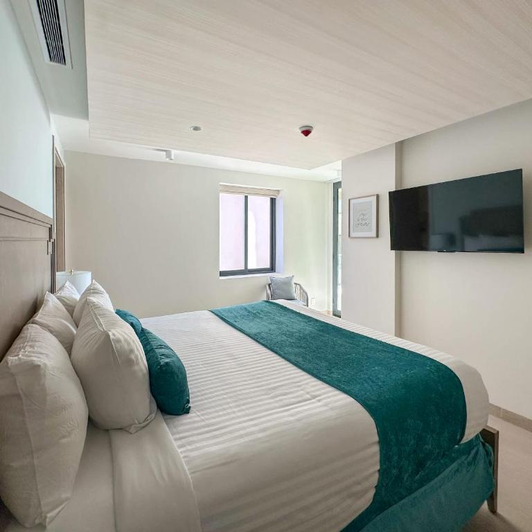 Paradise Found Luxe 2BR Condo in Iconic Location - Apartamento - 22