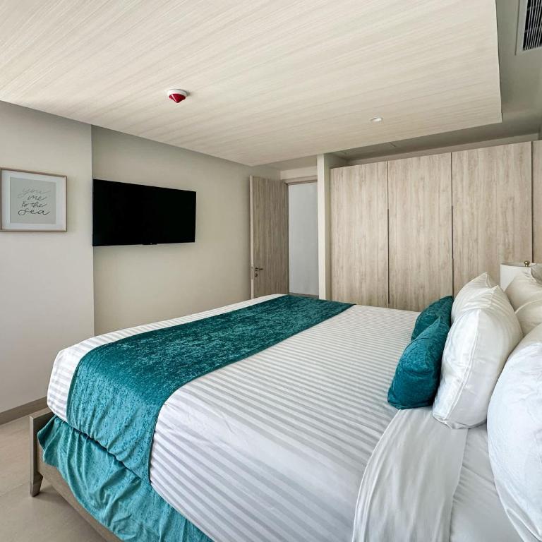 Paradise Found Luxe 2BR Condo in Iconic Location - Apartamento - 23