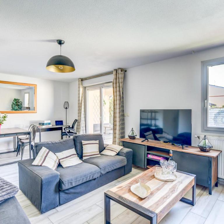 Villa St Simon - 11 couchages, piscine, parking, parfait entre famille, amis ou pros - Villa with Private Pool - 11