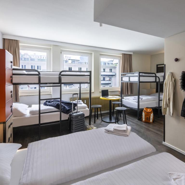 MEININGER Hotel München Zentrum - 6-Bed Room - 4
