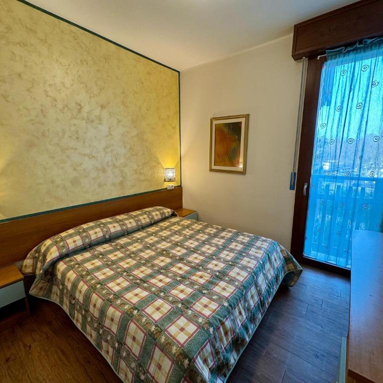Premium Apartments Peschiera - Appartamento con 2 Camere da Letto e Terrazza - 9