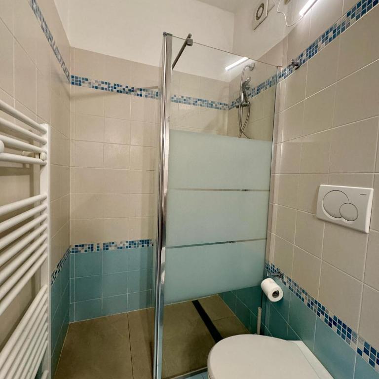 Premium Apartments Peschiera - Appartamento con 2 Camere da Letto e Terrazza - 17