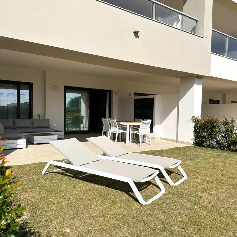 Hola sol! - Two-Bedroom Apartment - 28