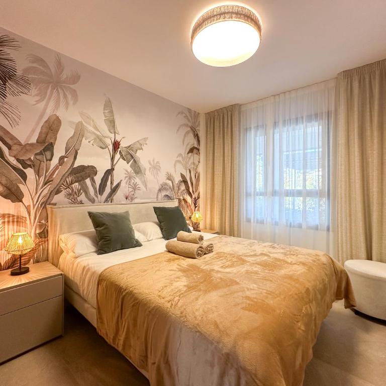Hola sol! - Two-Bedroom Apartment - 14