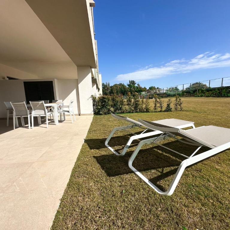 Hola sol! - Two-Bedroom Apartment - 26