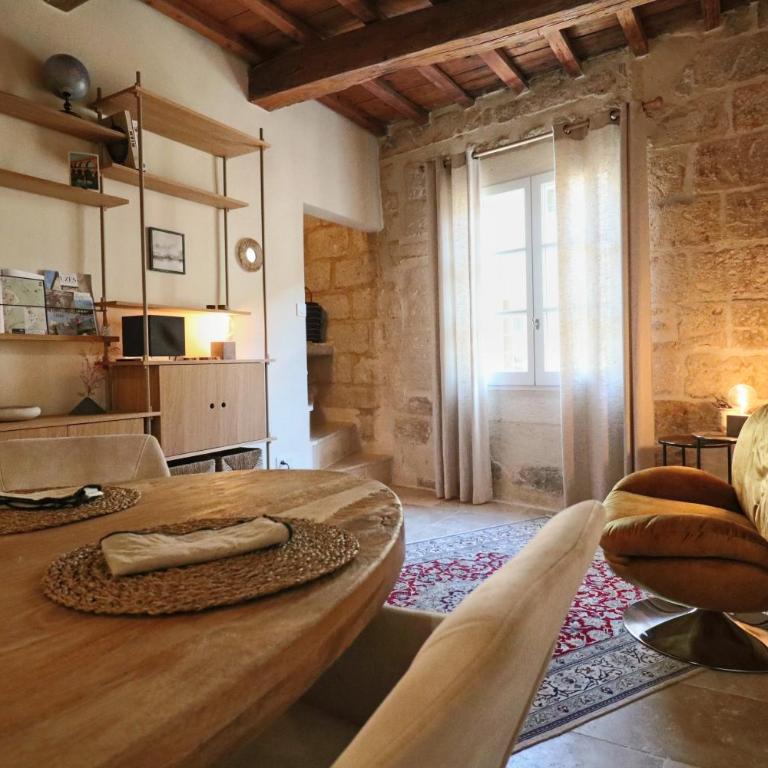 La Grande Bourgade-Authentique Maison en Pierre avec Terrasse Climatisation au Cœur d'Uzès - Appartement 2 Chambres - 36
