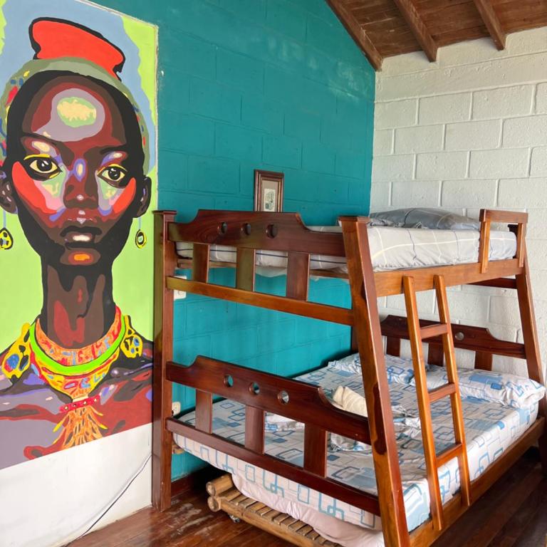 AFRO HOSTEL - Habitación Cuádruple con vistas al mar - 4