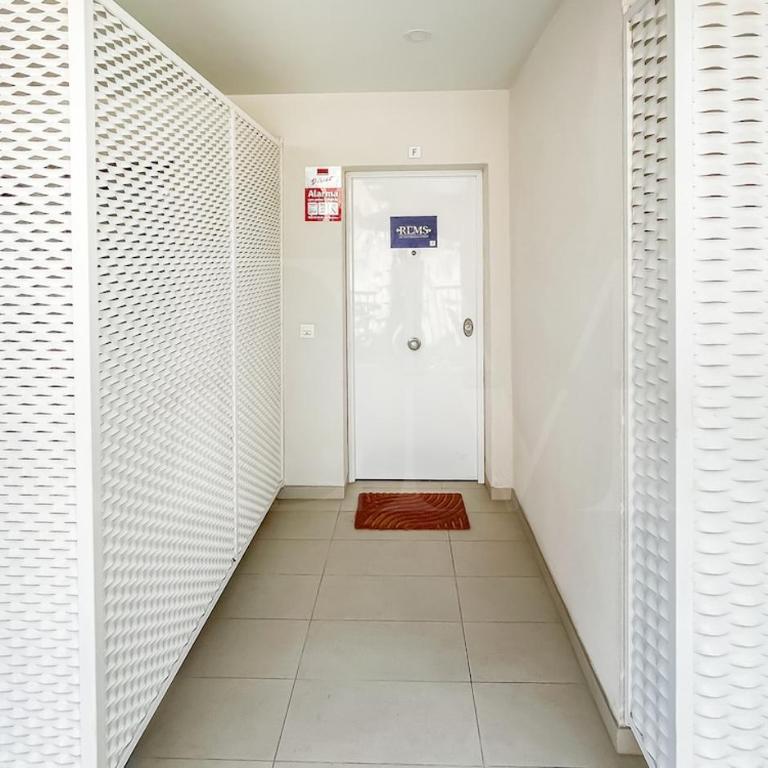Sea view haven with terrace and parking REMS - Two-Bedroom Apartment - 42