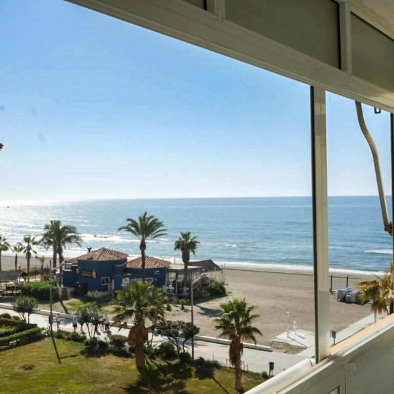 Primerísima Línea en Torrox-Costa - Apartamento de 1 dormitorio - 1
