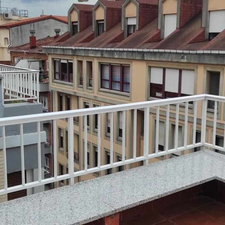 Ático Quintana II - con terraza, en el centro con Wifi y garaje - Apartamento con ducha - 13
