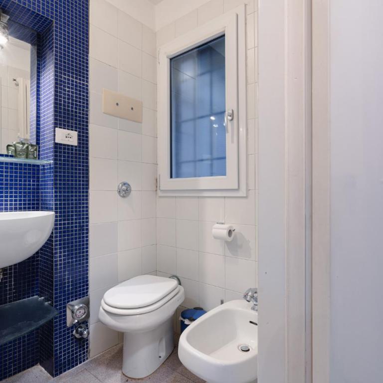 Palazzo Rialto Antique - One-Bedroom Apartment - 13