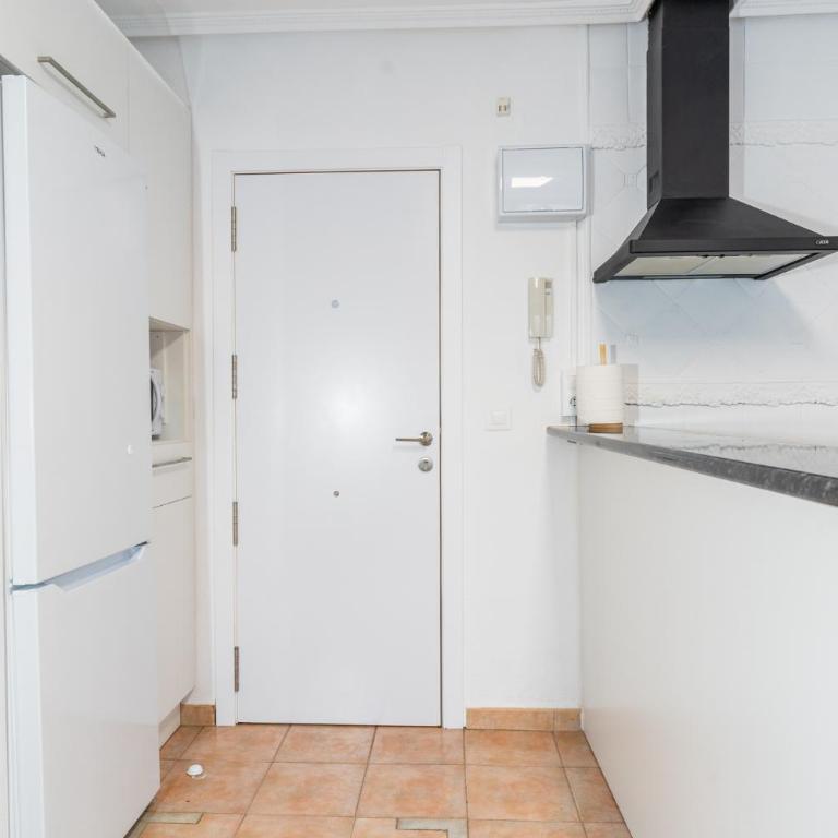 Confortable apto en la playa a 10min de Valencia - Apartamento de 1 dormitorio - 3