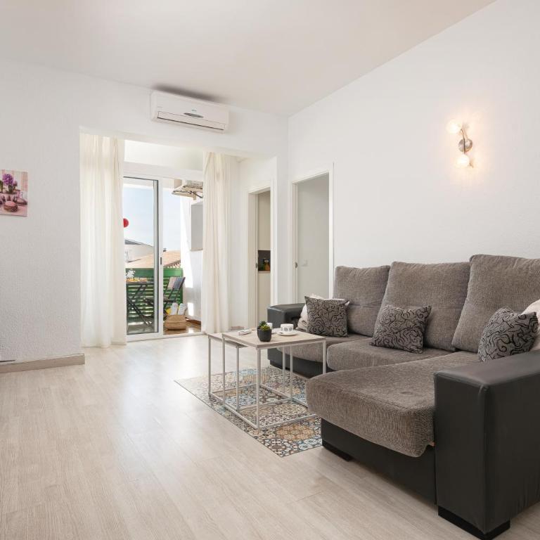 Apartment Xara Torres, at the Beach of Alcudia - Three-Bedroom Apartment - 9