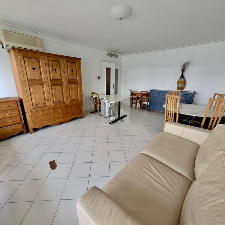 80 m2 - 8th Floor with Free Parking - 5 guests - Appartement 2 Chambres - 14