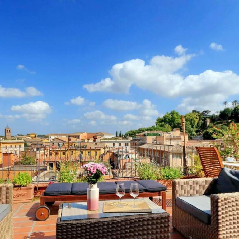 Trastevere Penthouse amazing terrace - Two-Bedroom Apartment - 16