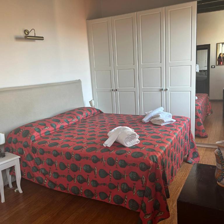 Trastevere Penthouse amazing terrace - Two-Bedroom Apartment - 10